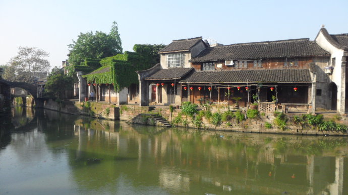 東方潤園業(yè)主春游德清樂融融