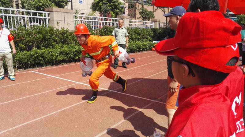 天城國際秩序隊員參與街道微型消防站技能競賽