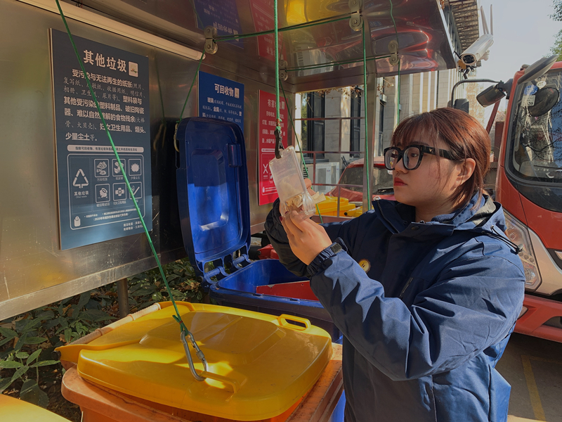 江濱花園喜迎續(xù)聘|實探18年老社區(qū) 這里的美好從未中斷